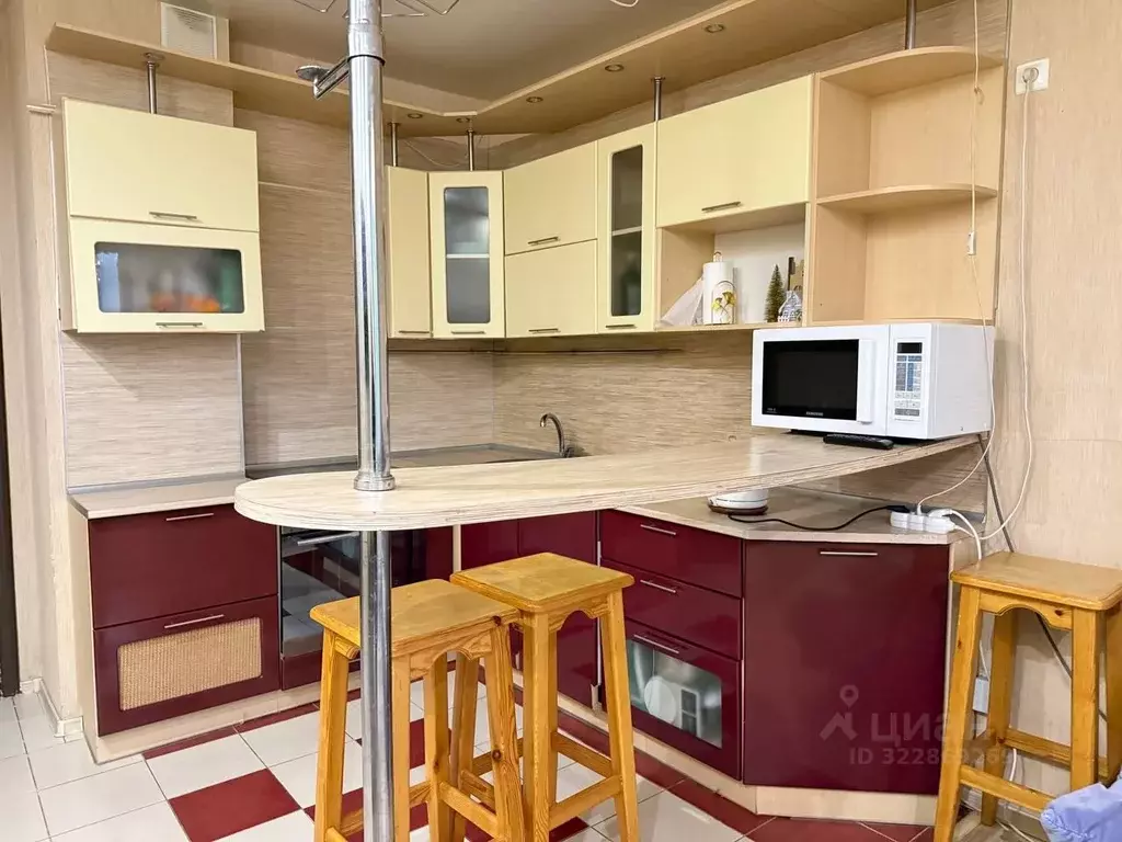 1-к кв. Свердловская область, Екатеринбург ул. Готвальда, 14А (48.3 м) - Фото 2