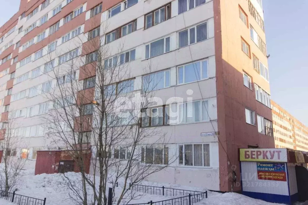 2-к кв. Ямало-Ненецкий АО, Новый Уренгой ул. 26-го съезда КПСС, 12 ... - Фото 0