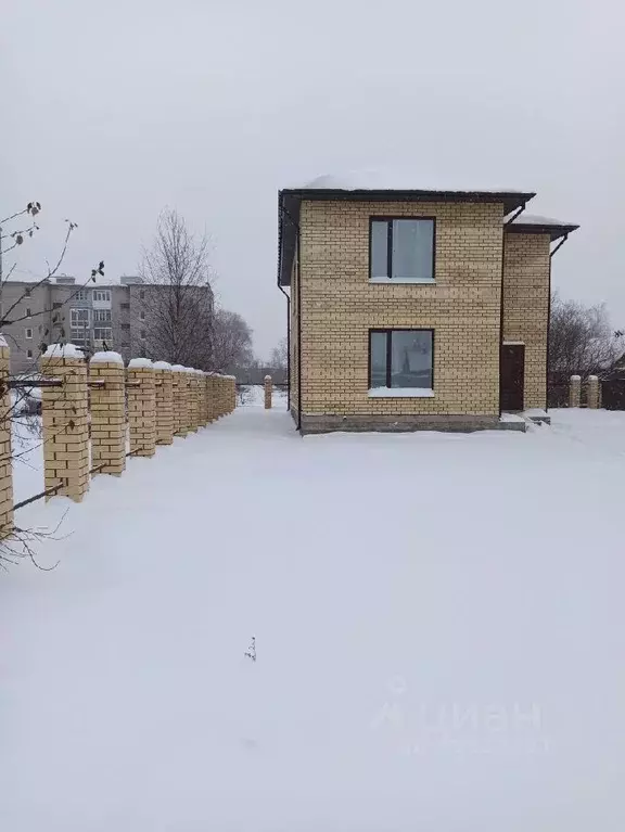 Дом в Архангельская область, Котлас ул. Водников (150 м) - Фото 1