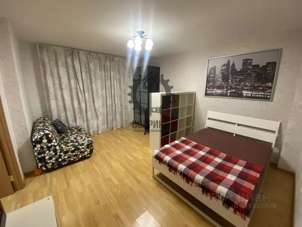 1-к кв. Свердловская область, Екатеринбург ул. Фурманова, 103 (45.0 м) - Фото 1