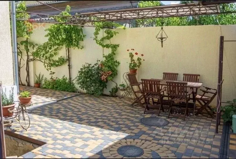 Дом в Крым, Евпатория проезд Серова, 2 (171 м) - Фото 1