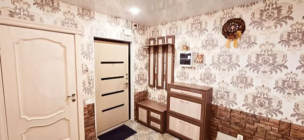 2-к кв. Свердловская область, Екатеринбург ул. Ракетная, 18 (67.0 м) - Фото 0
