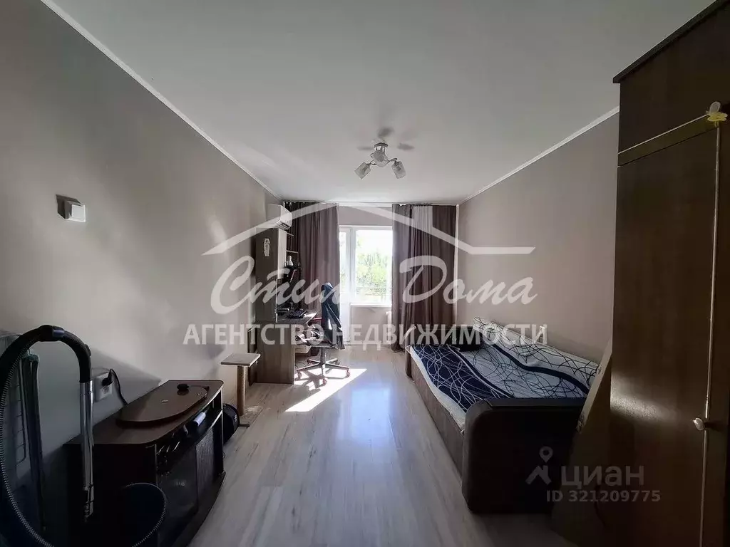 1-к кв. Волгоградская область, Волгоград Жилгородок мкр, ул. ... - Фото 1