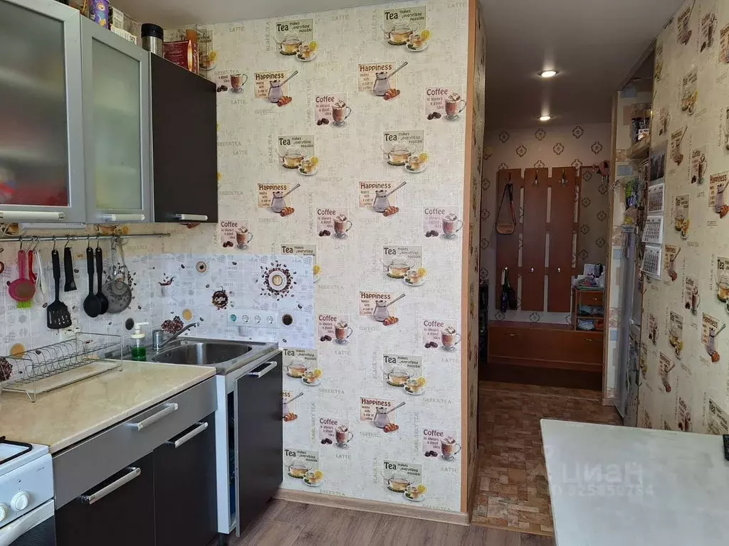 3-к кв. Ленинградская область, Луга ул. Победы, 3 (64.0 м) - Фото 2