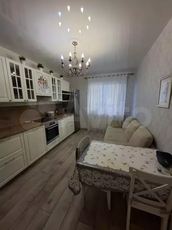 2-к. квартира, 50 м, 4/25 эт. - Фото 0