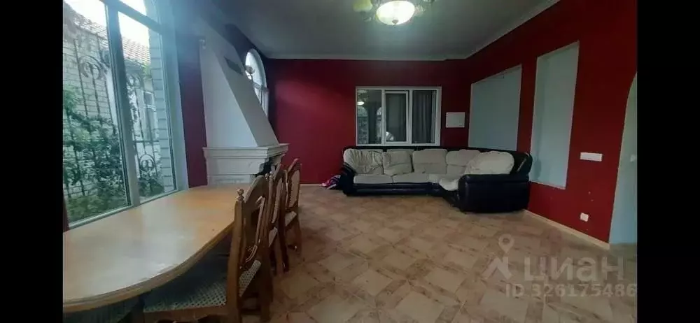 Дом в Краснодарский край, Крымск Зеленая ул. (230 м) - Фото 1