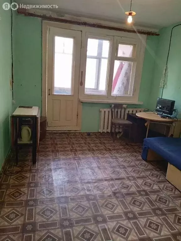 Квартира-студия: Тюмень, улица Бабарынка, 20А (15 м) - Фото 0
