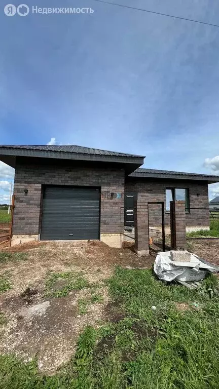 Дом в посёлок городского типа Уруссу, Солнечная улица (120 м) - Фото 1