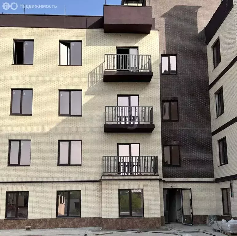 2-комнатная квартира: Владикавказ, проспект Коста, 8А (74.6 м) - Фото 1