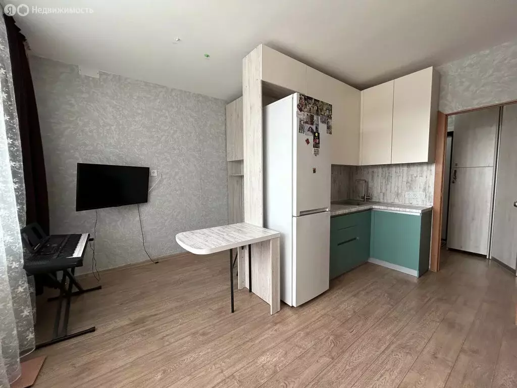 Квартира-студия: Челябинск, улица Дмитрия Неаполитанова, 8 (23.8 м) - Фото 1