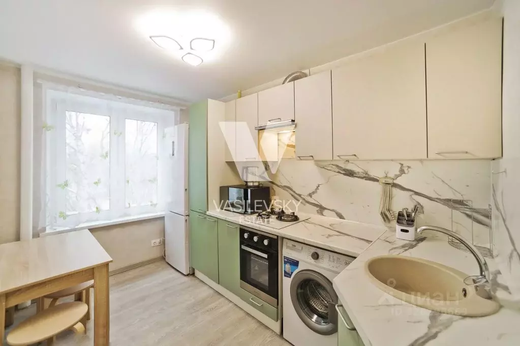 2-к кв. Москва ул. Тихомирова, 15К1 (37.4 м) - Фото 1