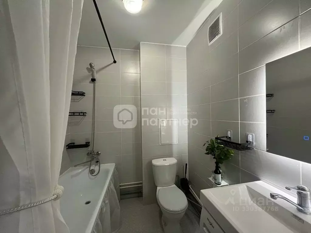 3-к кв. Санкт-Петербург ул. Стахановцев, 19а (82.1 м) - Фото 1