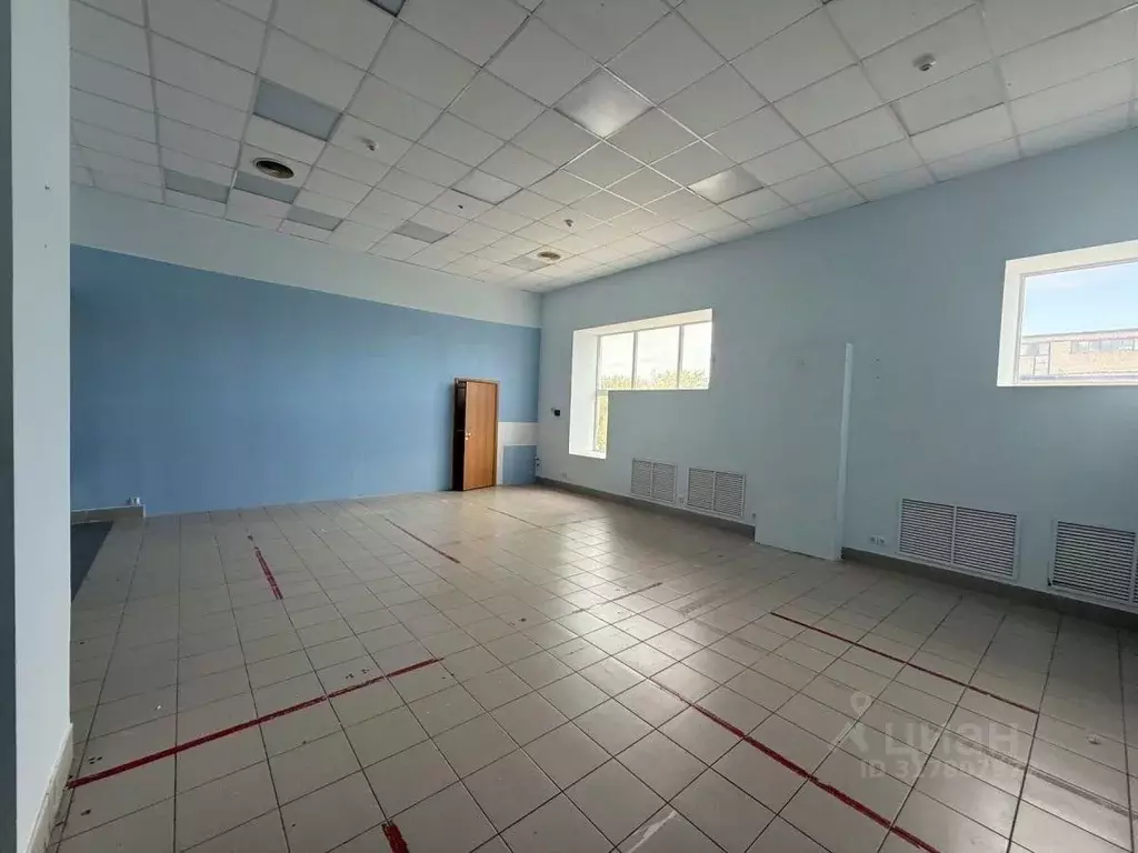 Помещение свободного назначения в Новгородская область, Великий ... - Фото 0