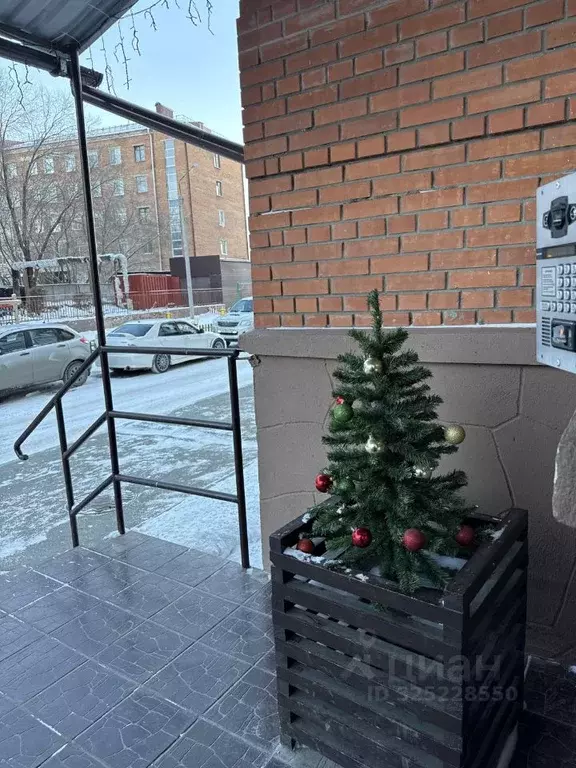 3-к кв. Омская область, Омск ул. Красный Путь, 143к3 (92.0 м) - Фото 2