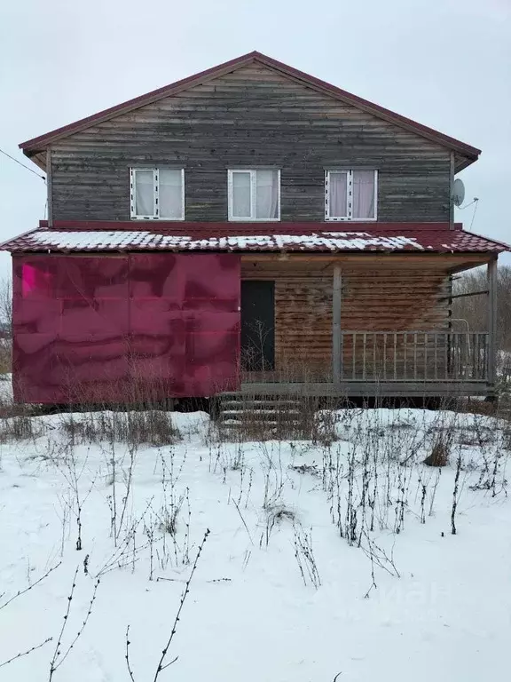 Дом в Рязанская область, Сараи рп ул. Базарная (150 м) - Фото 0