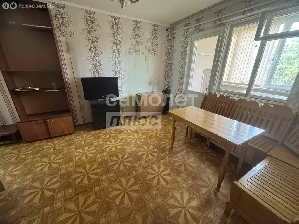 3-комнатная квартира: Кореновск, улица Фрунзе, 102 (54.9 м) - Фото 0