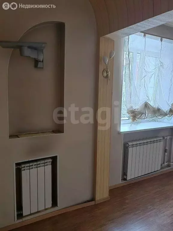 2-комнатная квартира: Омск, микрорайон Привокзальный, улица Карбышева, ... - Фото 1