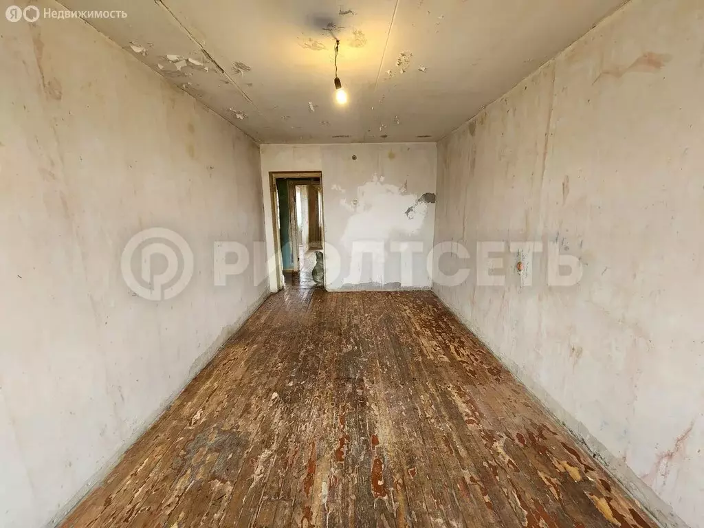 2-комнатная квартира: Апатиты, улица Дзержинского, 1 (46 м) - Фото 0
