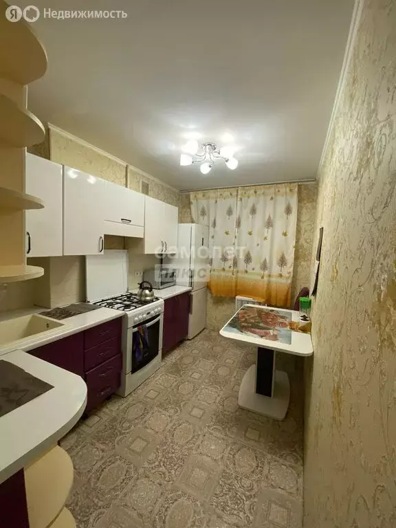 3-комнатная квартира: Комсомольск-на-Амуре, Магистральное шоссе, 15к7 ... - Фото 0