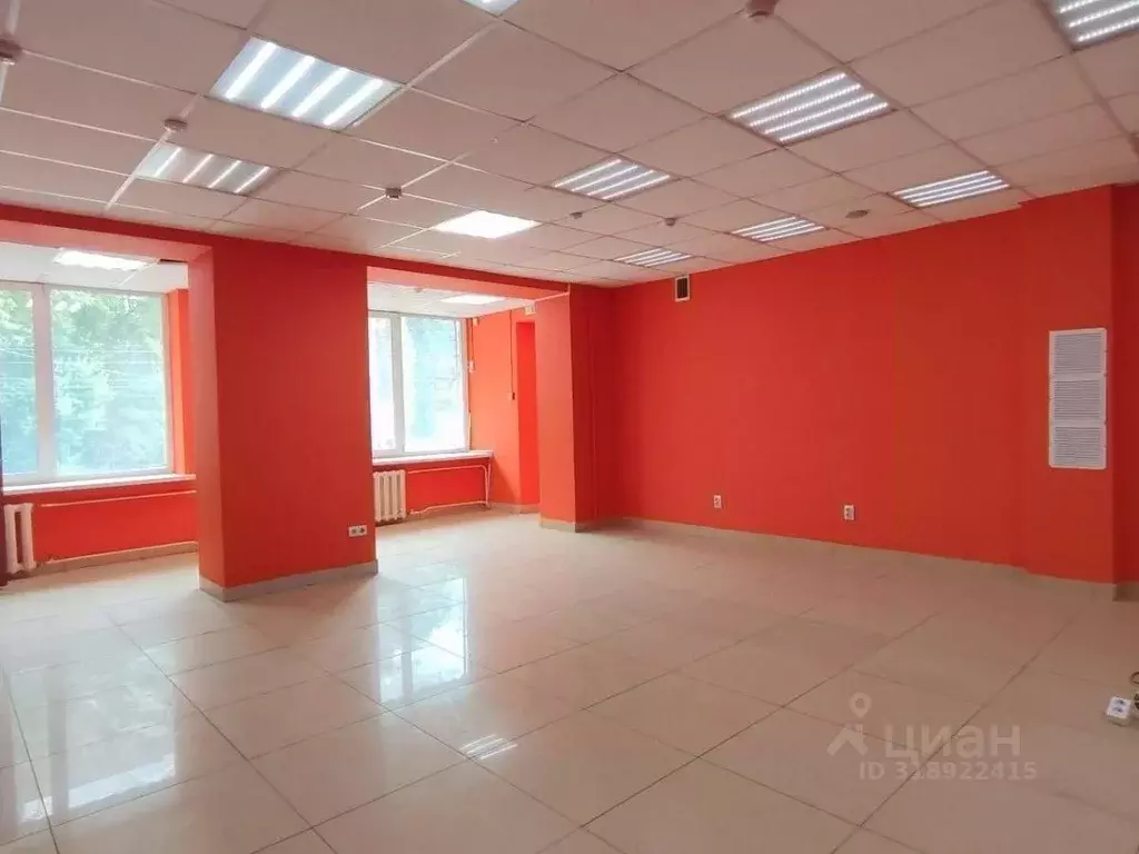 Помещение свободного назначения в Самарская область, Самара просп. ... - Фото 1