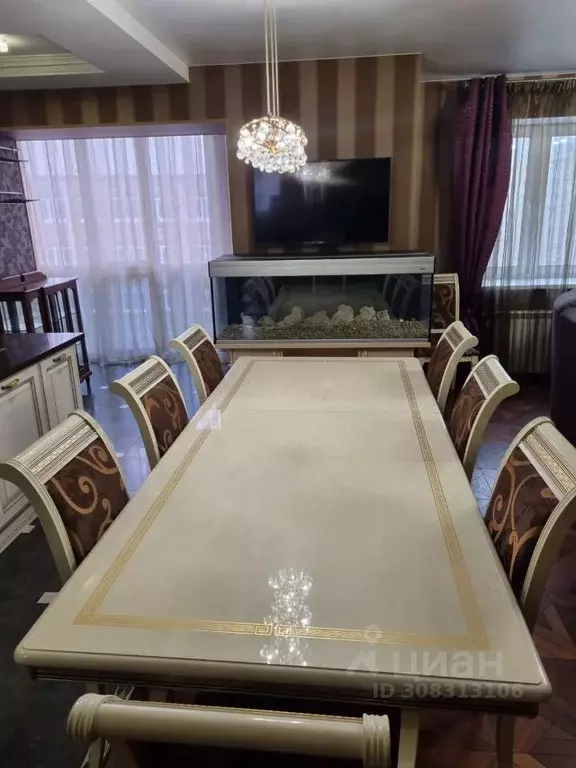 3-к кв. Омская область, Омск ул. Рождественского, 9/3 (126.0 м) - Фото 2