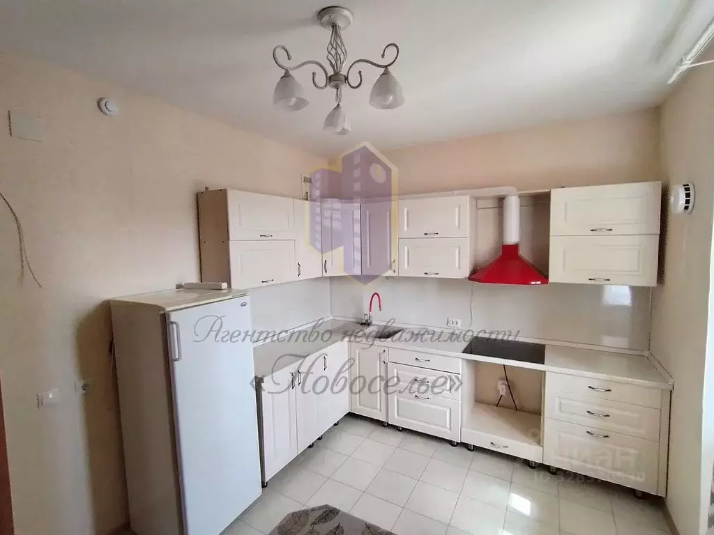 1-к кв. Белгородская область, Старый Оскол Степной мкр, 28 (53.0 м) - Фото 2