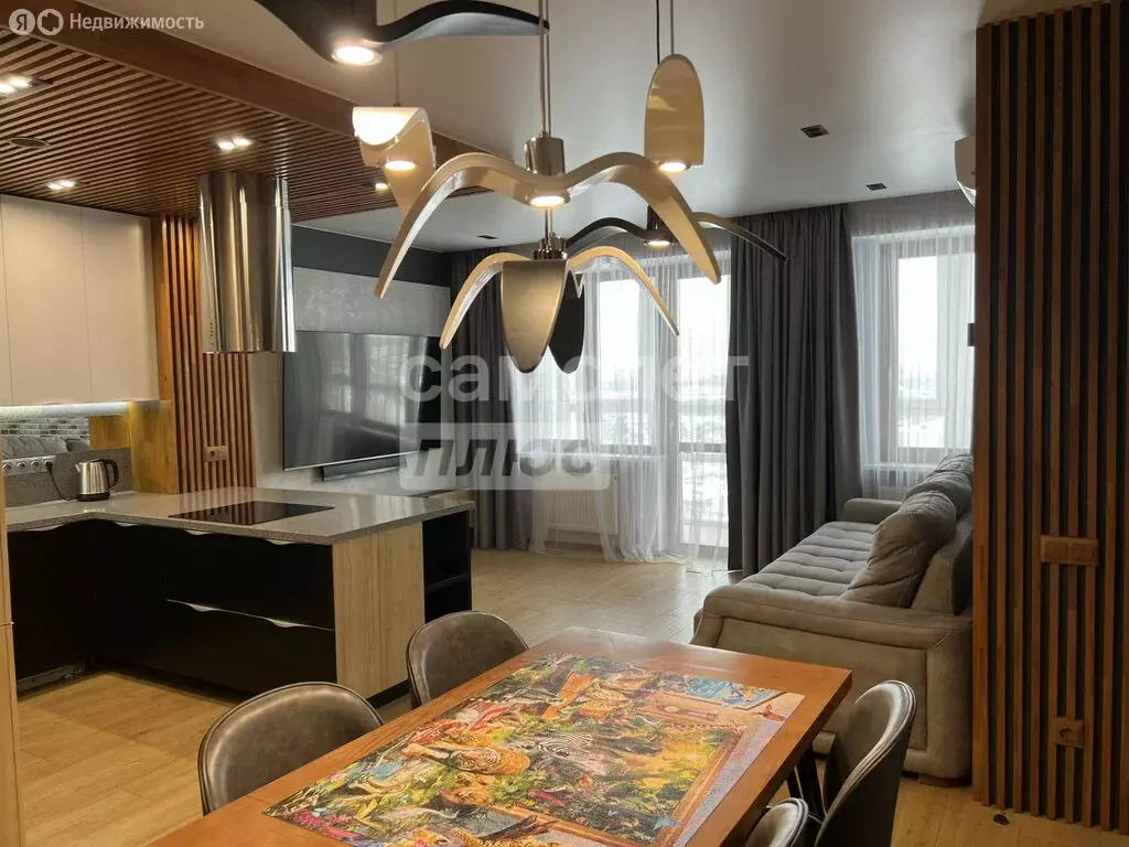 3-комнатная квартира: Киров, улица Риммы Юровской, 2А (80 м) - Фото 1