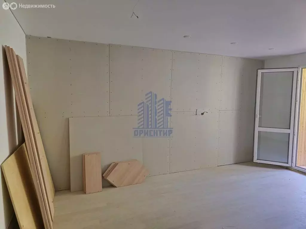 3-комнатная квартира: Чебоксары, улица Урукова, 7к1 (63.6 м) - Фото 1