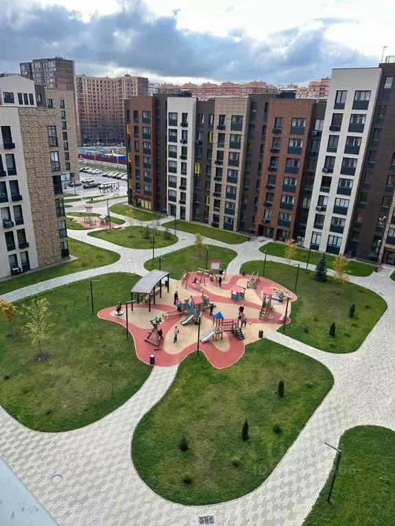 4-к кв. Московская область, Видное бул. Дивный, 1 (90.8 м) - Фото 0