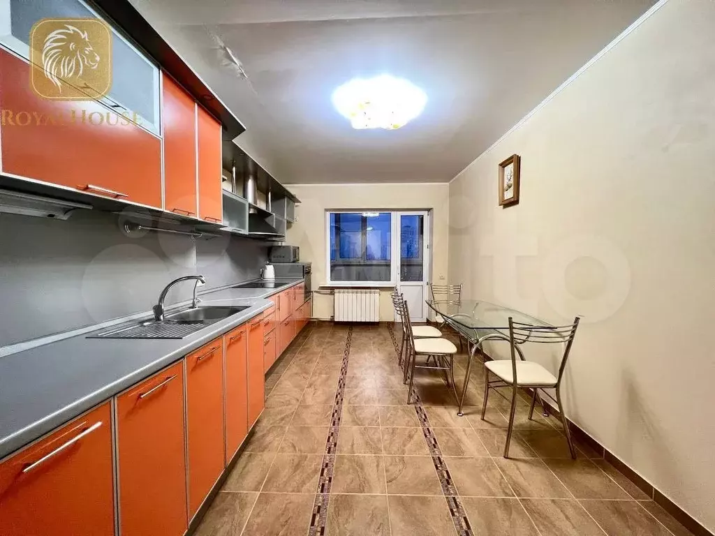 3-к. квартира, 140 м, 9/10 эт. - Фото 1