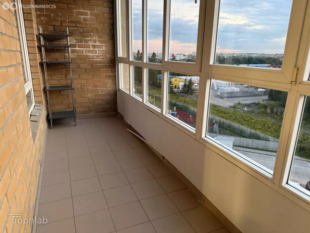 3-комнатная квартира: Васильково, Весенняя улица, 1 (86.8 м) - Фото 2