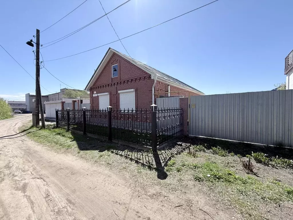 Дом в Челябинская область, Троицк ул. Имени П.П. Бородина, 35 (90 м) - Фото 1