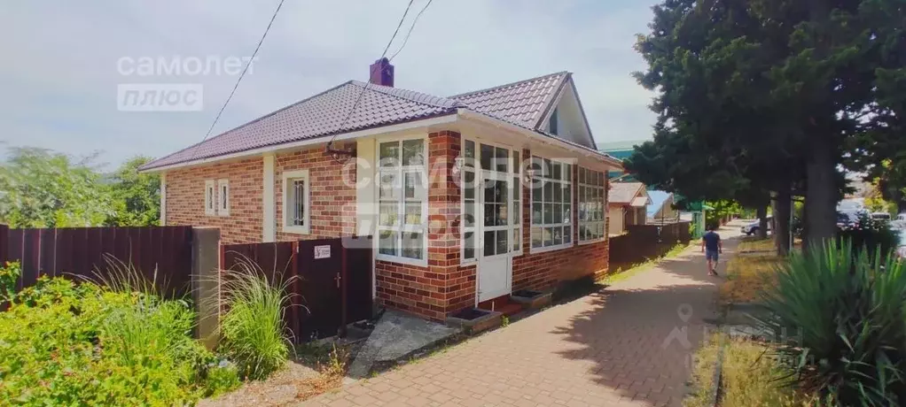 Дом в Краснодарский край, Туапсе ул. Карла Маркса, 64 (282 м) - Фото 1