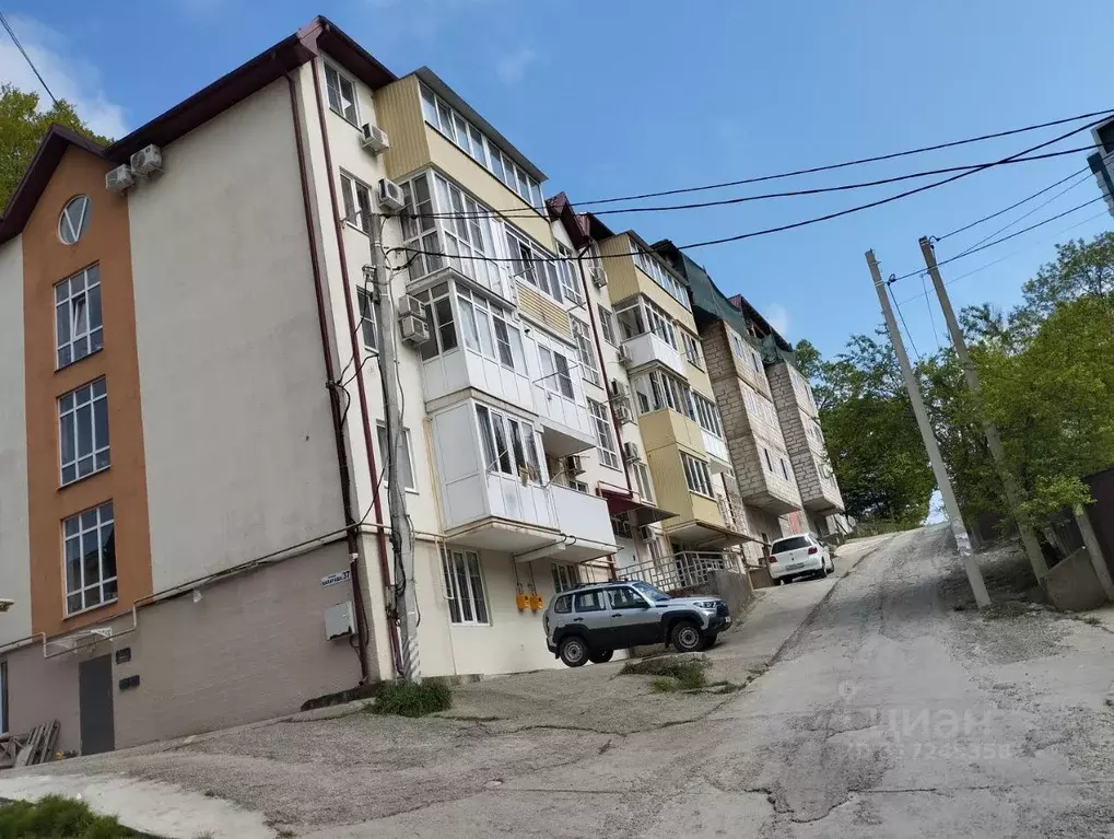 1-к кв. Краснодарский край, Туапсе ул. Калараша, 37 (45.0 м) - Фото 0