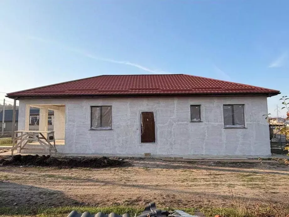 Дом в Крым, Симферопольский район, Добровское с/пос, с. Пионерское ул. ... - Фото 1