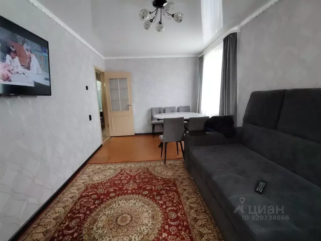 3-к кв. Оренбургская область, Орск Перегонная ул., 14 (62.1 м) - Фото 2