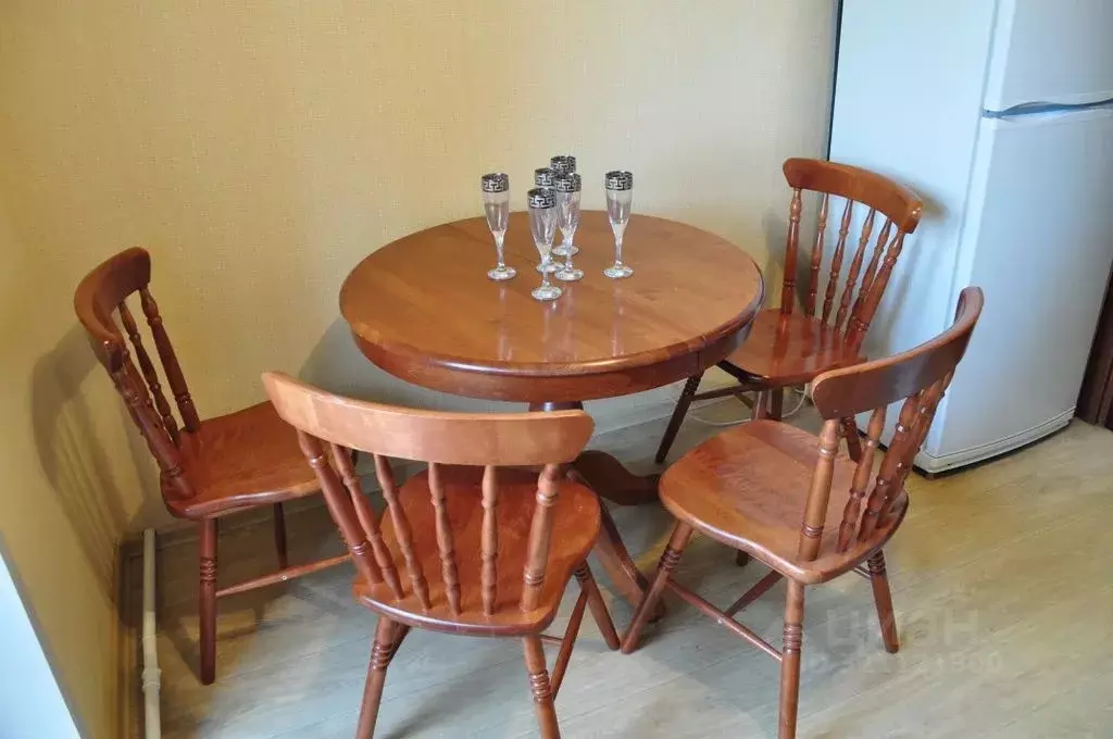 3-к кв. Псковская область, Псков ул. 1-я Поселочная, 13 (70.0 м) - Фото 1