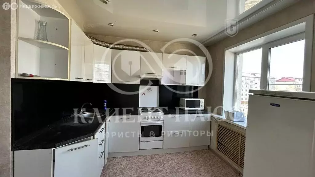 3-комнатная квартира: Южно-Сахалинск, планировочный район Луговое, ... - Фото 2