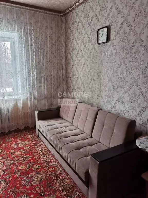 Комната 17 м в 6-к., 1/3 эт. - Фото 0