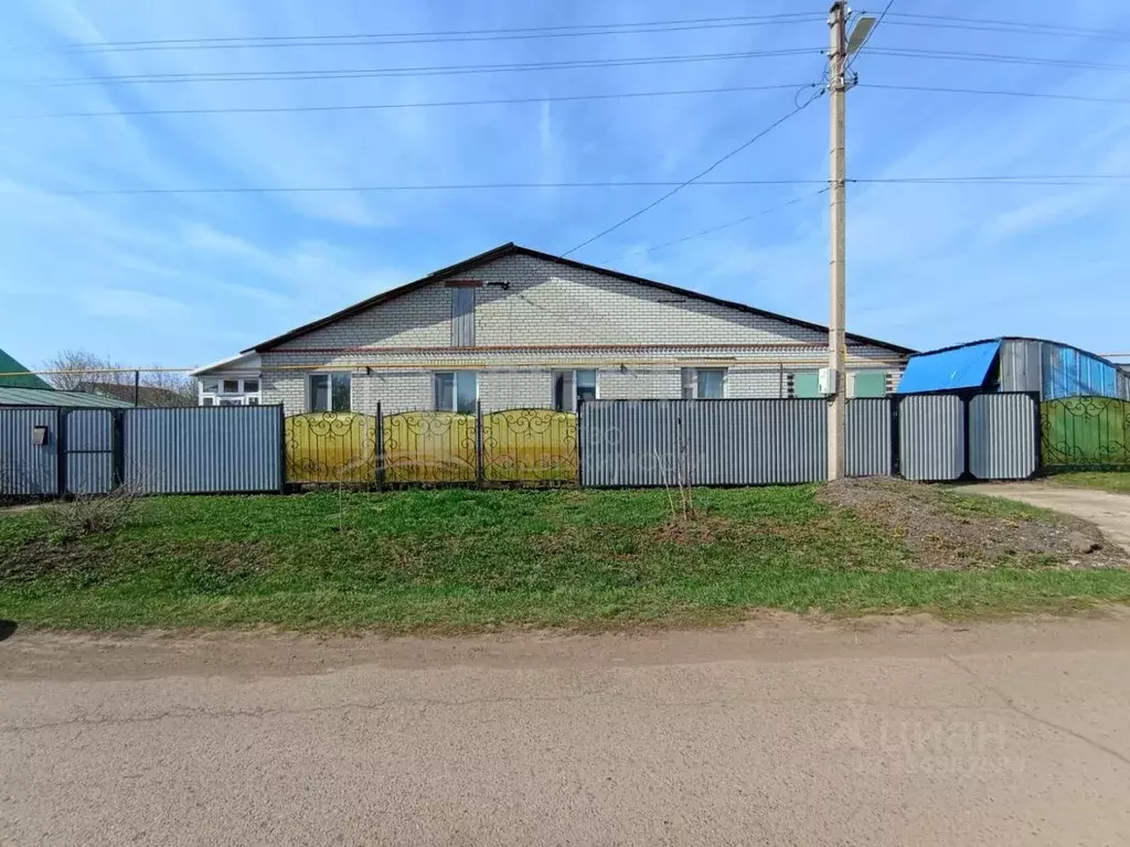 Дом в Татарстан, Мензелинск ул. Сестер Есиных, 7 (130 м) - Фото 0