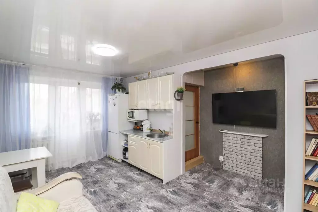 2-к кв. Тюменская область, Тюмень ул. Пермякова, 20 (42.7 м) - Фото 1