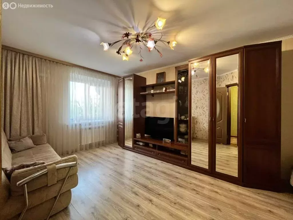 1-комнатная квартира: Зеленодольск, улица Комарова, 14Бк1 (38.6 м) - Фото 0