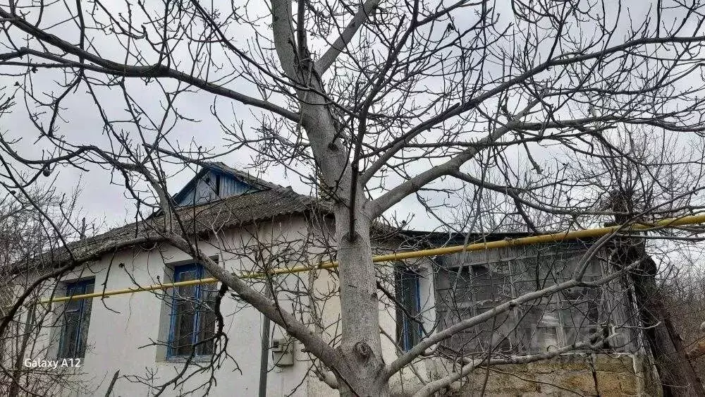 Дом в Крым, Бахчисарайский район, Железнодорожненское с/пос, с. ... - Фото 1