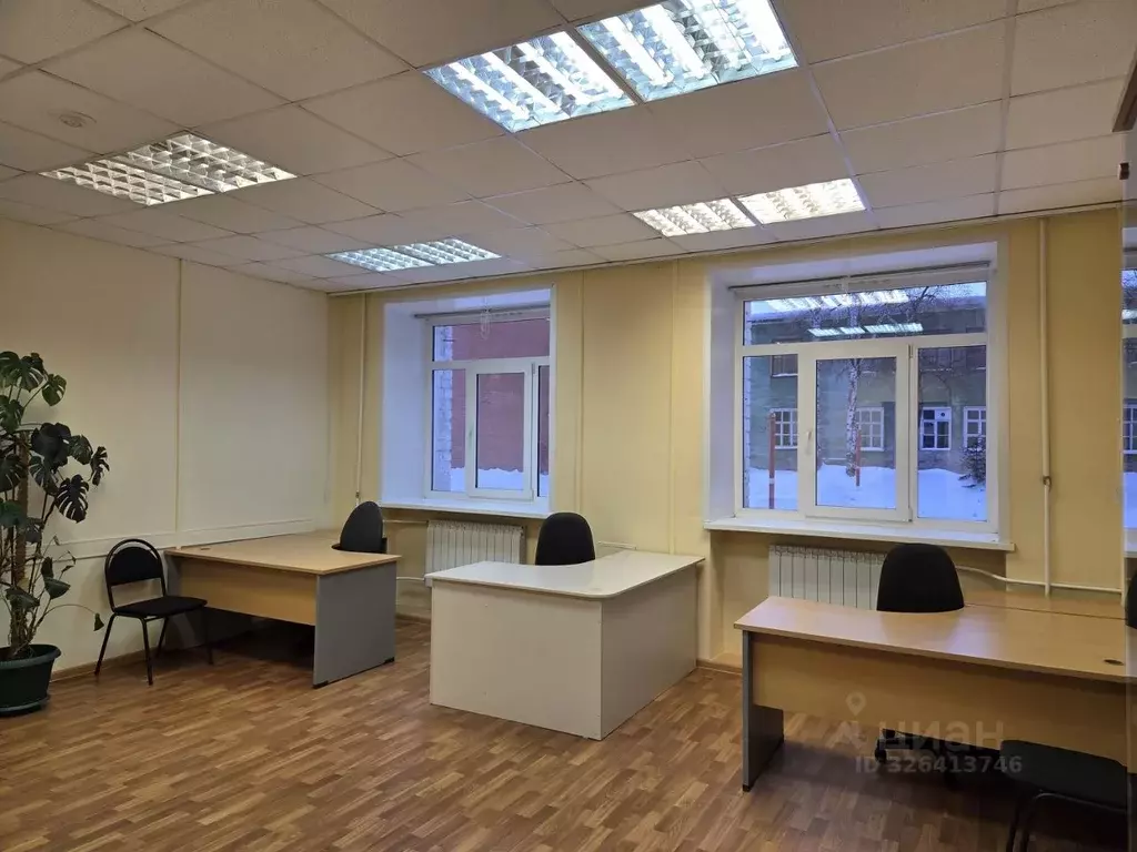 Офис в Свердловская область, Екатеринбург ул. Машиностроителей, 19 (32 ... - Фото 1