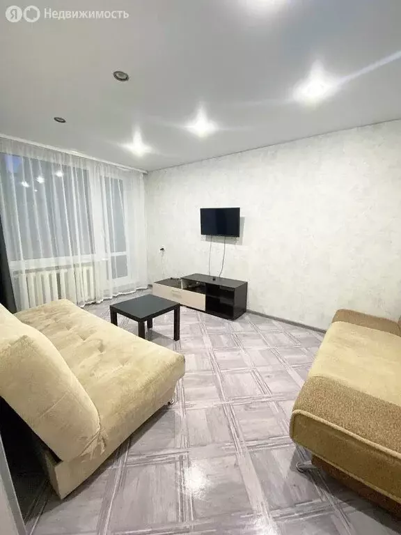 2-комнатная квартира: Березники, улица Свердлова, 132 (38.7 м) - Фото 1