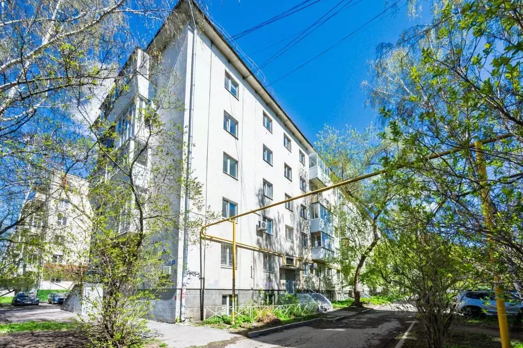 3-к кв. Свердловская область, Екатеринбург ул. Бажова, 99 (58.0 м) - Фото 0