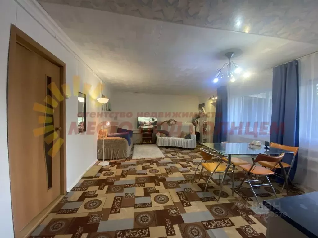 Дом в Краснодарский край, Ейское с/пос, пос. Октябрьский ул. Парковая ... - Фото 1