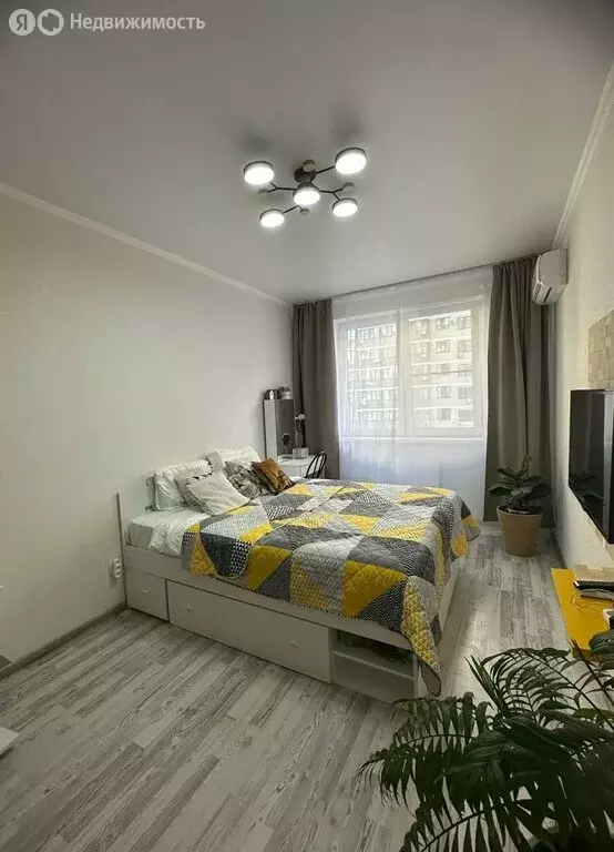 1-комнатная квартира: Краснодар, улица Евгении Жигуленко, 13 (35 м) - Фото 1