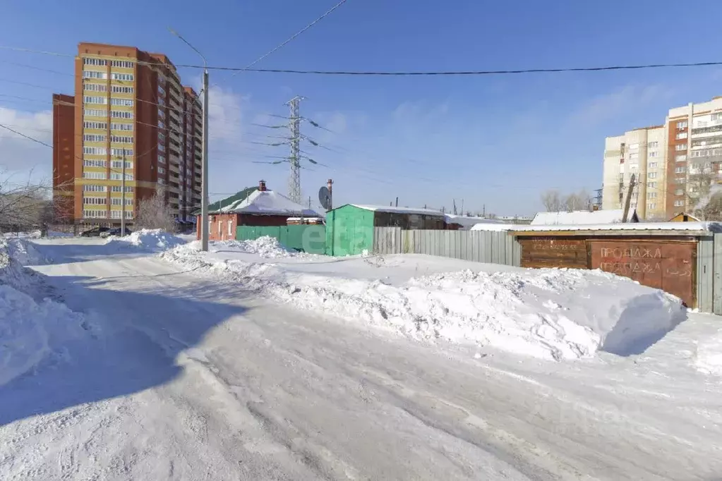 Дом в Омская область, Омск ул. 2-я Военная (42 м) - Фото 1