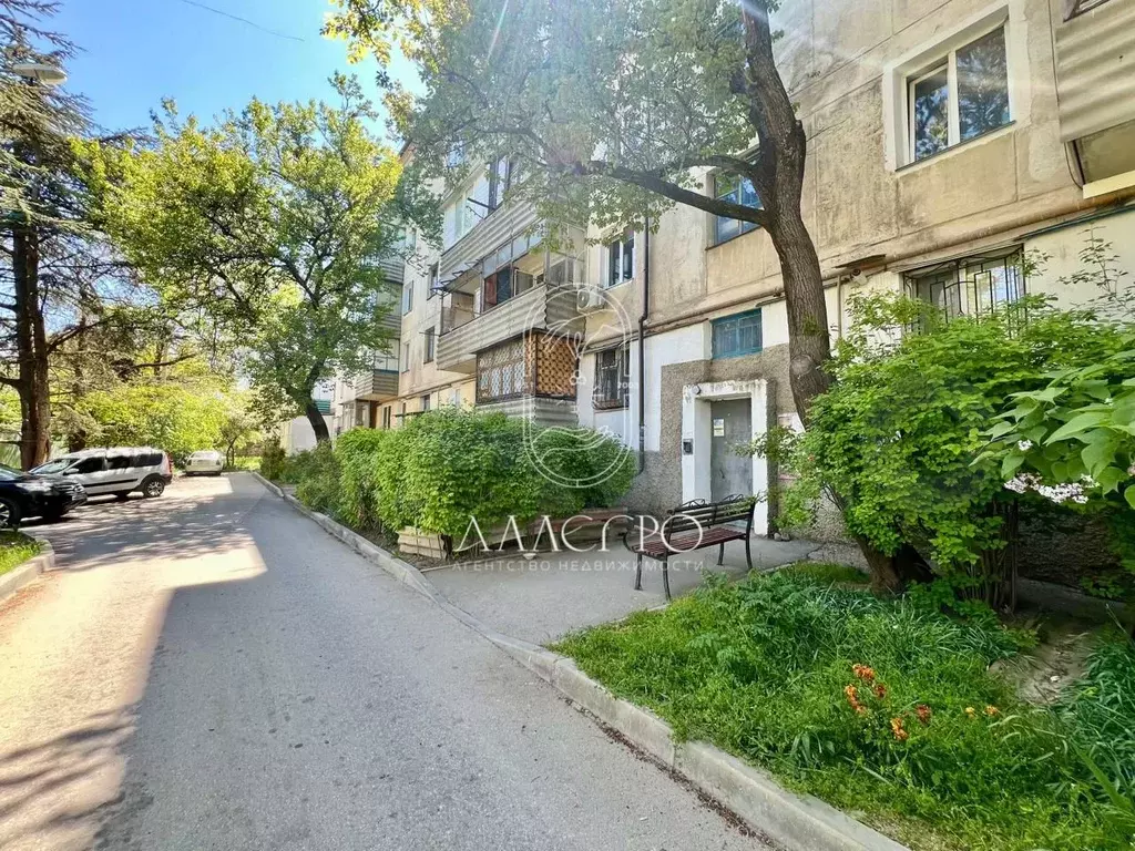 1-к. квартира, 30,7 м, 2/5 эт. - Фото 0